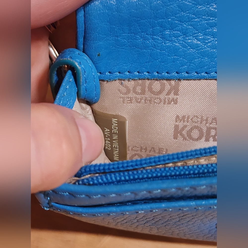 Micheal kors Jet Blue Travel Wallet Coin Aav-1402 ID key holder - Picture 12 of 14